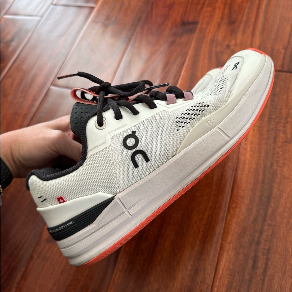 On THE ROGER Pro Advantage